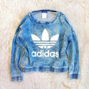 adidas 크롭 케미컬 워시 맨투맨 캐리 파뮤파뮤