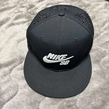 Nike SB 블랙 메쉬 캡