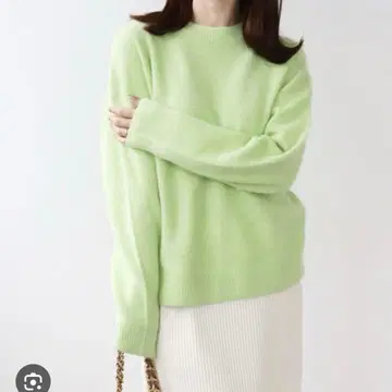 [ Jines ] 새상품급 라쿤 심플 크루넥 니트