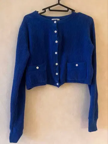 SALON adam et rope' 크루넥 크롭 가디건