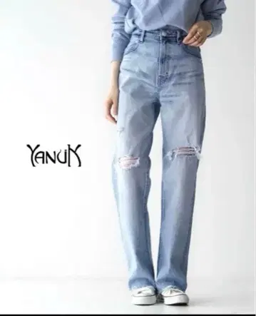 YANUK 라이트블루 스트레이트 데님 LEA
