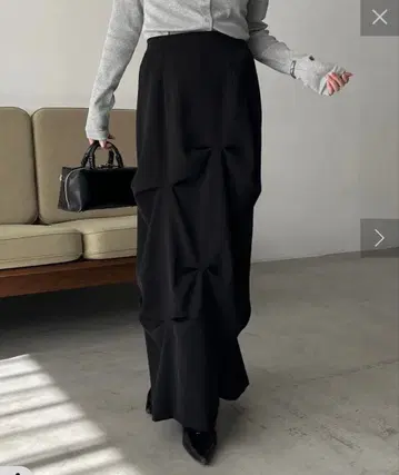 CAPRICIEUX LE'MAGE 턱 드레이프 스커트