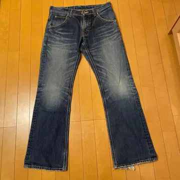 구제 의류 랭글러 WRANGLER W05727 청바지 표기 사이즈 32