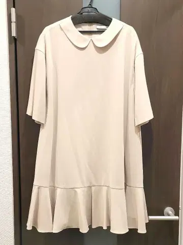 FOXEY NEW YORK 베이지 반팔 원피스