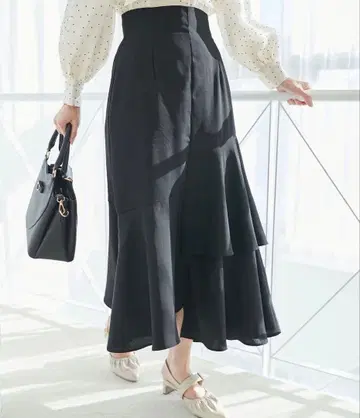 MAJESTIC LEGON 랜덤 캉캉 스커트 블랙