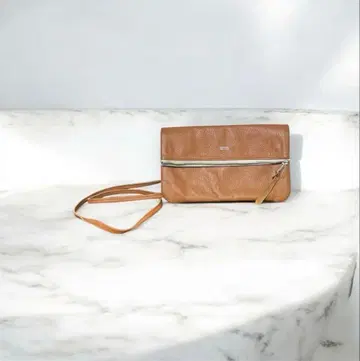 DECADE 카우 가죽 백