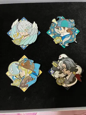 트루스&리즈닝/Truth & Influence 배지, 아크릴 스탠드