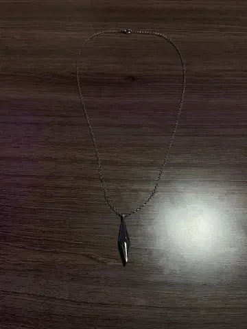 실버 뾰족한 모양 목걸이