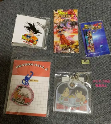 드래곤볼 아크릴 키링 묶음 판매 손오공 베지터 계왕님