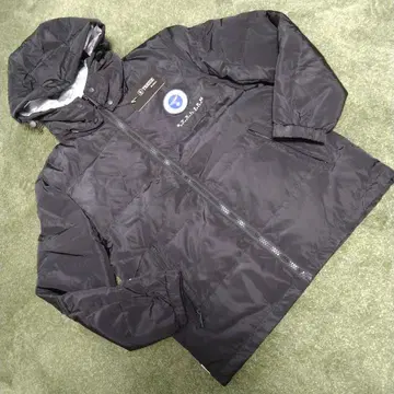 미사용 새상품 TREIZE El-Clasico 블랙 다운 자켓 SizeM