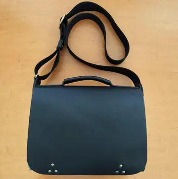 PORCO ROSSO 포르코 로쏘 가죽 트렁크 숄더백