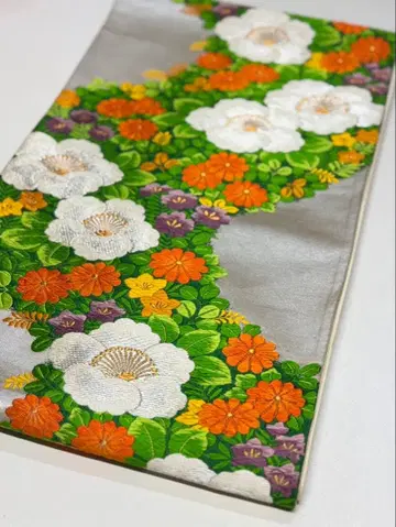 화려한 꽃무늬 후쿠로 오비 실버