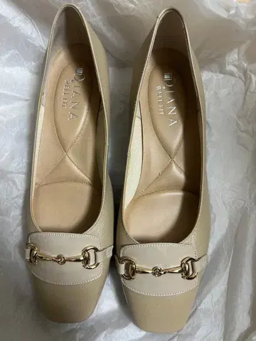 다이애나 웰핏 펌프스 24.5cm