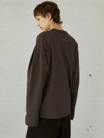 lapeaudegem 브라운 티셔츠