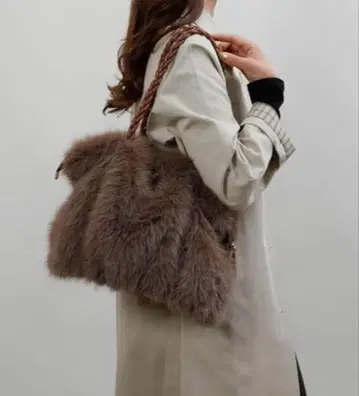 신상 고급스러움 인조 모피 2WAY 숄더백 브라운 지금만 선착순