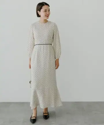 어반 리서치 LA MAISON 도트 머메이드 원피스