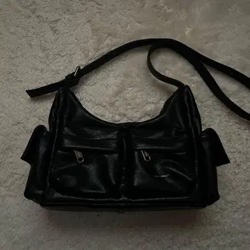 SAMO ONDOH 블랙 숄더백