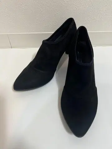 새상품 ECCO 스웨이드 블랙 부티