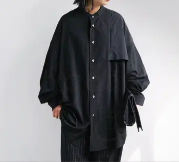 [새상품] 이소재 절개 셔츠 셔츠 사이즈 F 블랙