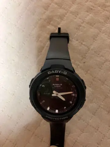 BABY-G 블랙 러버 밴드 시계