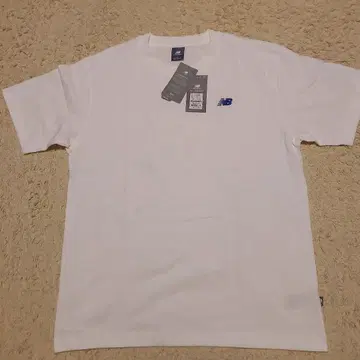 뉴발란스 화이트 티셔츠 XL (Japan 사이즈)