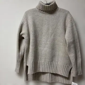 [택 포함 새상품] TOMORROWLAND 울 캐시미어 하이넥 니트