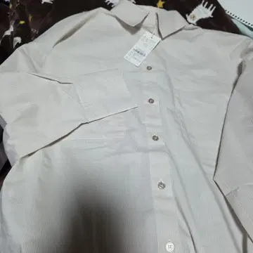 베이지 긴팔 셔츠 프리 사이즈