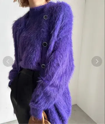 Ameri FEATHER OVER CARDIGAN WITH VEST