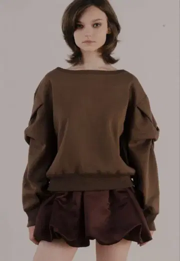 THE TOE Opern Off-shoulder Sweat brown S