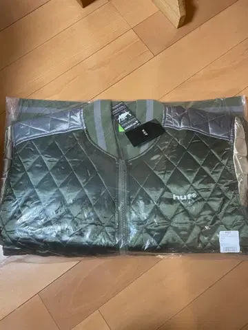 HUF 라이트닝 봄버 재킷