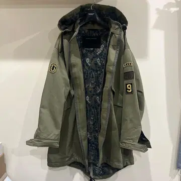 후드 부착 밀리터리 자켓 올리브색