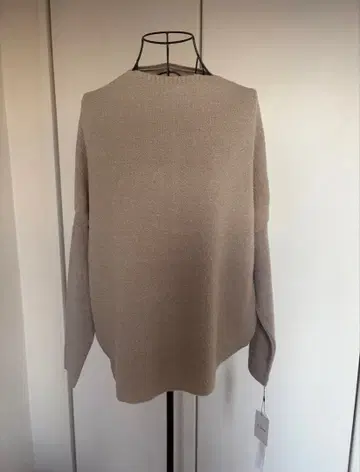 clove 베이지 오버 사이즈 니트 긴팔