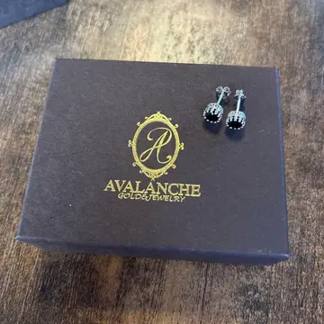 AVALANCHE 실버 블랙 귀걸이 6.5mm