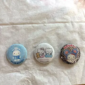 헬로키티 핀 배지 3개 세트