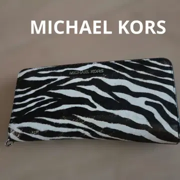 [ MICHAEL KORS ] 제브라 패턴 장지갑