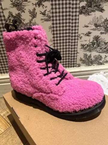 닥터마틴 핑크 부츠 UK5(24cm) Pink