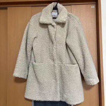 보아 자켓 크림색