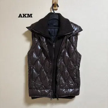 AKM 퀼팅 다운 베스트 캐시미어 혼방 니트 절개