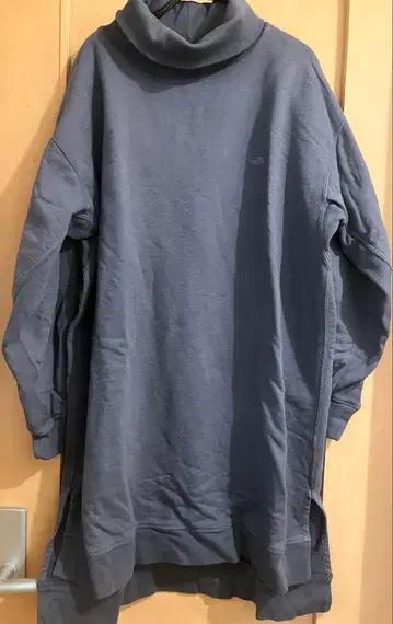 THE NORTH FACE 맨투맨 원피스