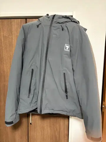 새상품급 쟈칼 써모 포스 자켓 L 사이즈