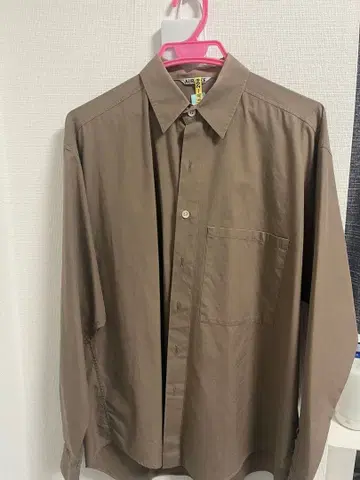 AURALLI 브라운 긴팔 셔츠