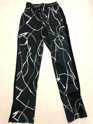 스콧 클럽 추상적 선화 디자인 팬츠