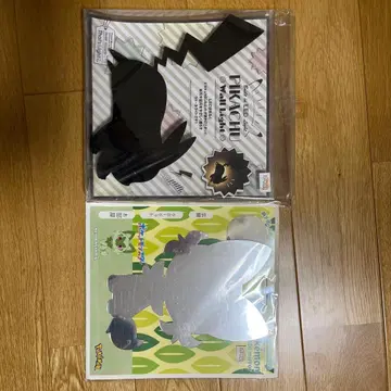 피카츄 Wall Light & 냐오하 거울 세트