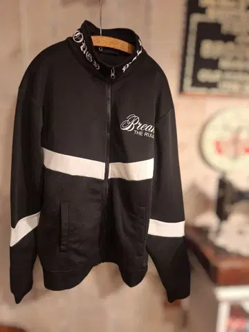 Break the Rules 집업 저지 블랙