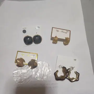 업-스윙 귀걸이 세트 골드 블랙