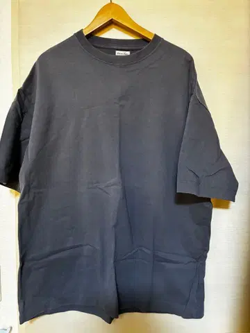 다크 그레이 오버 사이즈 T셔츠