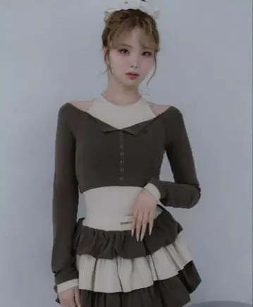 미사용 새상품 Darich 다리치 오프숄더 레이어드 리브 상의