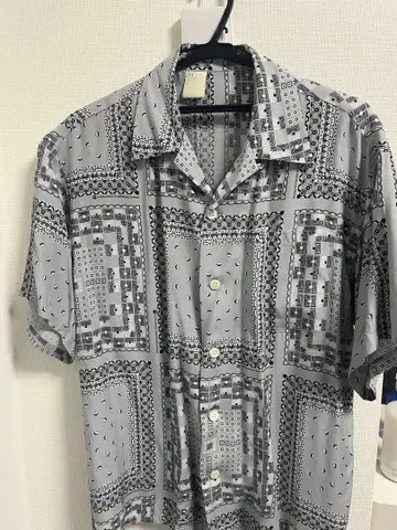 엔할리우드 반팔 셔츠 그레이