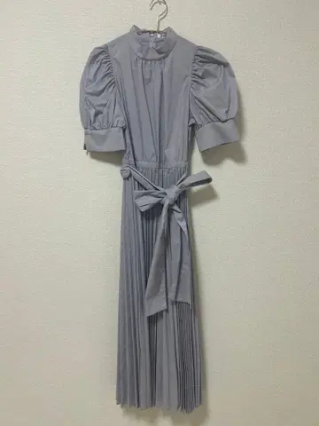 엘레강트 그레이 플리츠 원피스