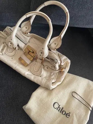 끌로에 화이트 가죽 핸드백